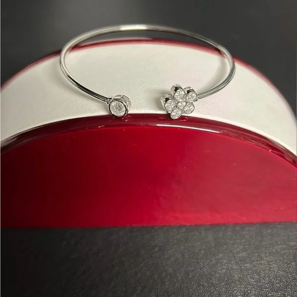 NWT GRA Silver Floral Diamond Bracelet  925 -Gift for Bride, Daughter or Self - Picture 5 of 8